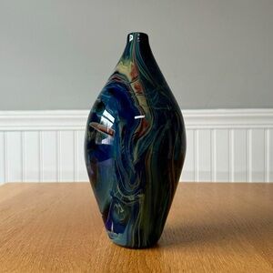 Hand blown swirl glass vase
